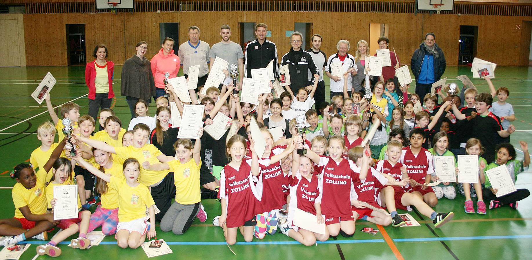 2017-03-schulmeisterschaften-basketsiegerehrungdritteklassen